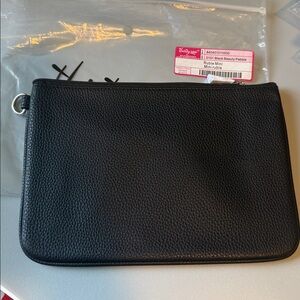 NWT thirty one rubie mini black beauty pebble